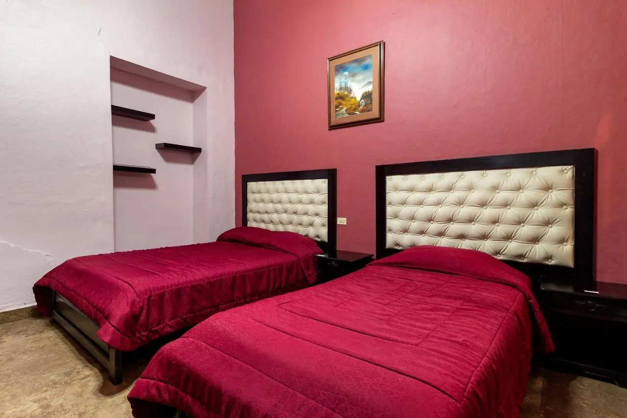 Hotel Majestic 1 Cuenca 3*,
