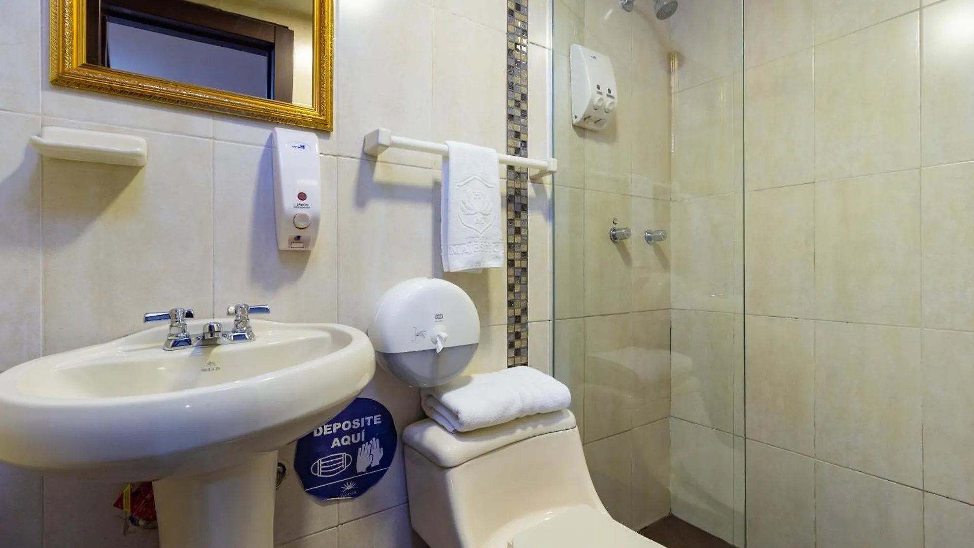 ***  Hotel Majestic 1 Cuenca Ecuador