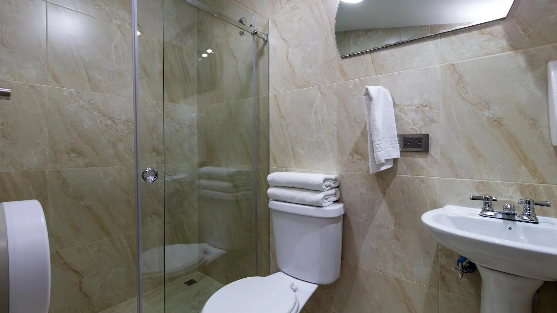Hotel Majestic 1 Cuenca