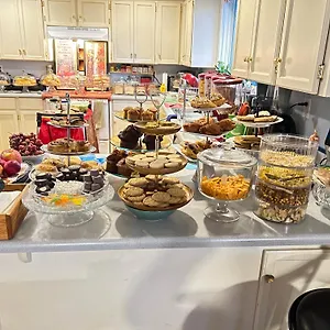Comfy Sleep With Breakfast Abbotsford