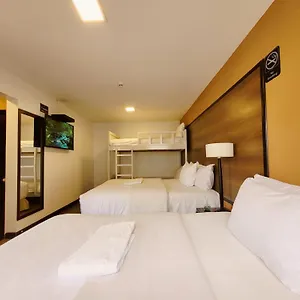 La Farola Hotel